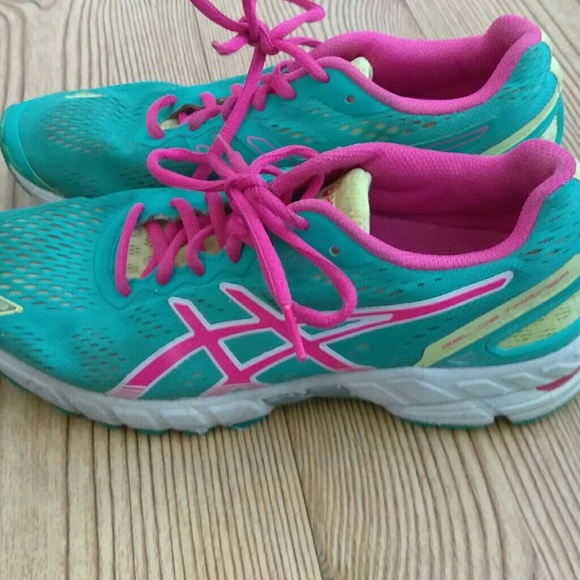 turquoise asics trainers